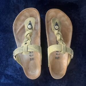 BIRKENSTOCK GIZEH SIZE 39